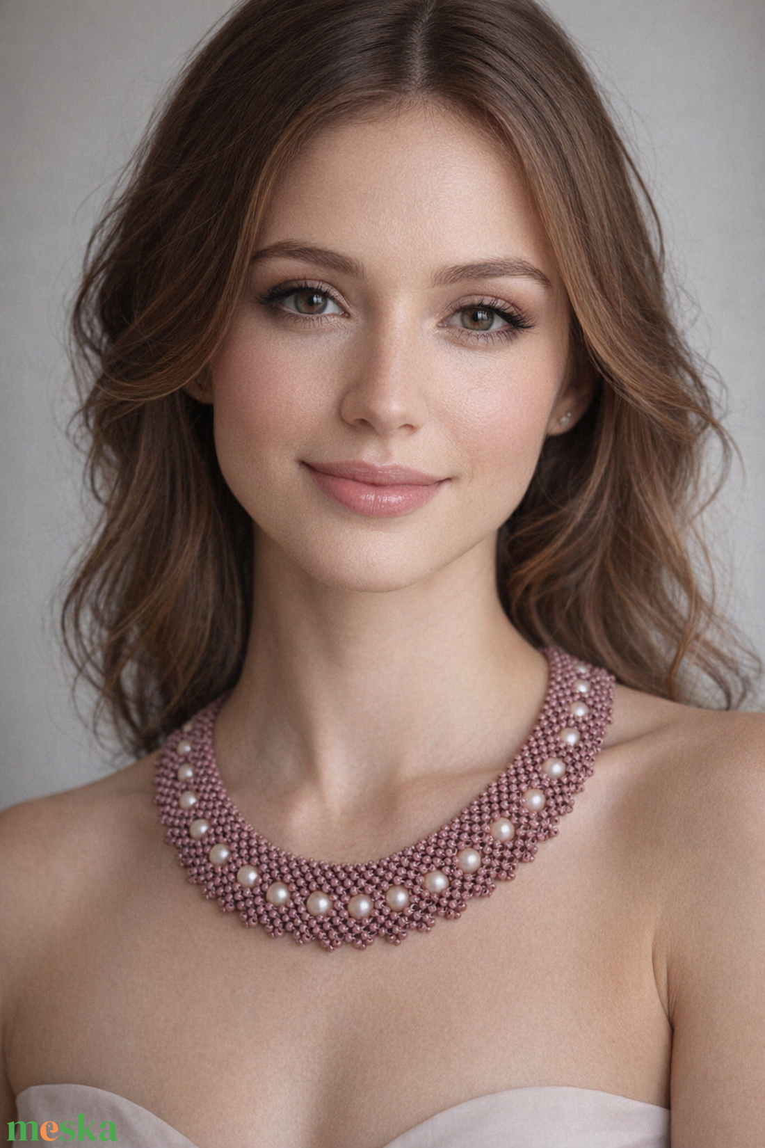 Mályva fémmentes gyöngyfűzött nyakék beige teklagyönggyel - ékszer - nyaklánc - gyöngyös nyaklánc - Meska.hu