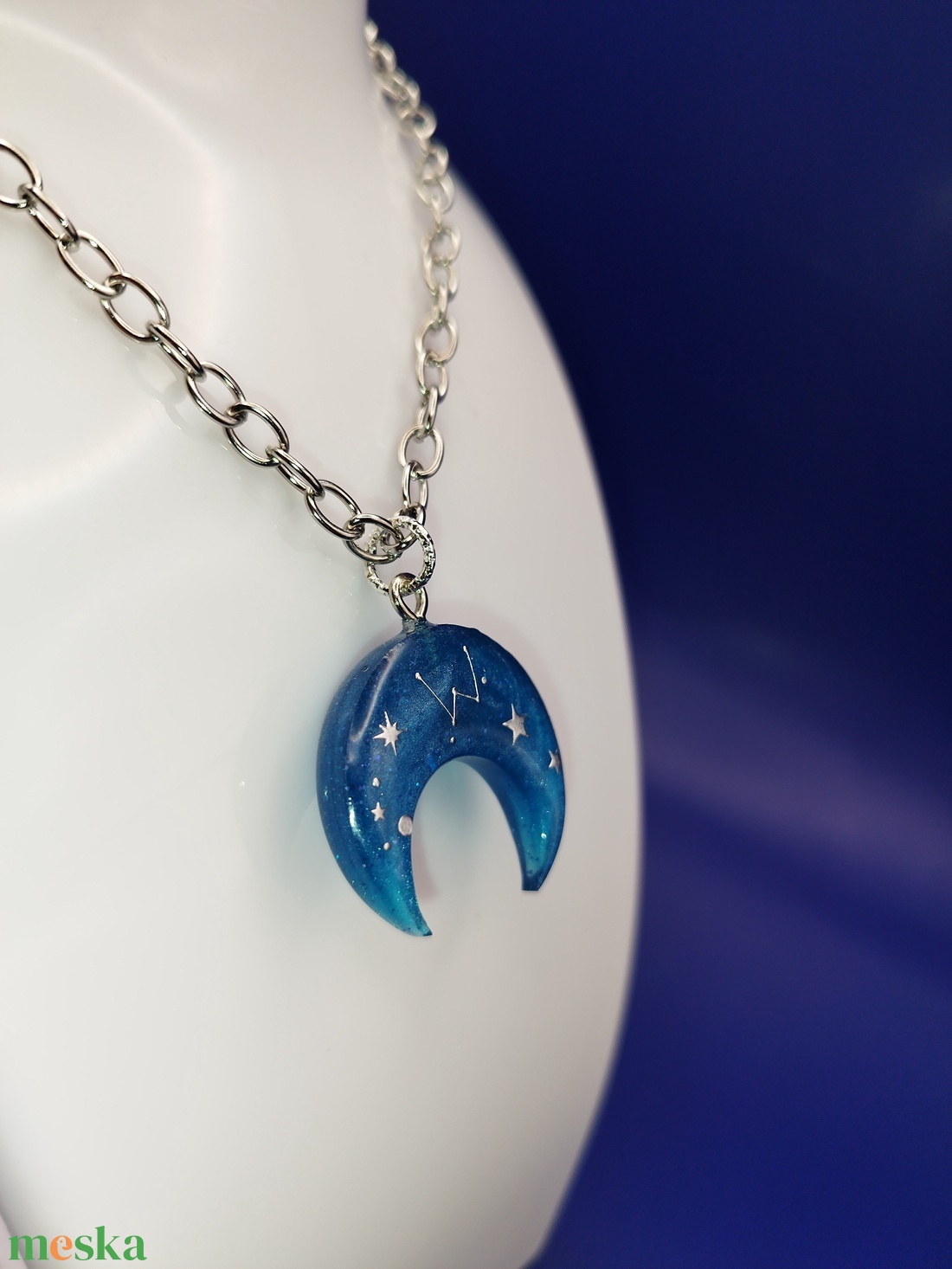 Félhold medálos nyaklánc  - ékszer - nyaklánc - medálos nyaklánc - Meska.hu