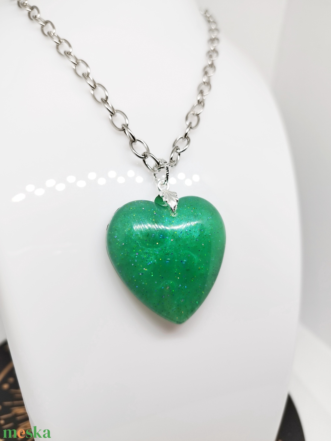 Smaragdzöld szív medálos nyaklánc  - ékszer - nyaklánc - medálos nyaklánc - Meska.hu