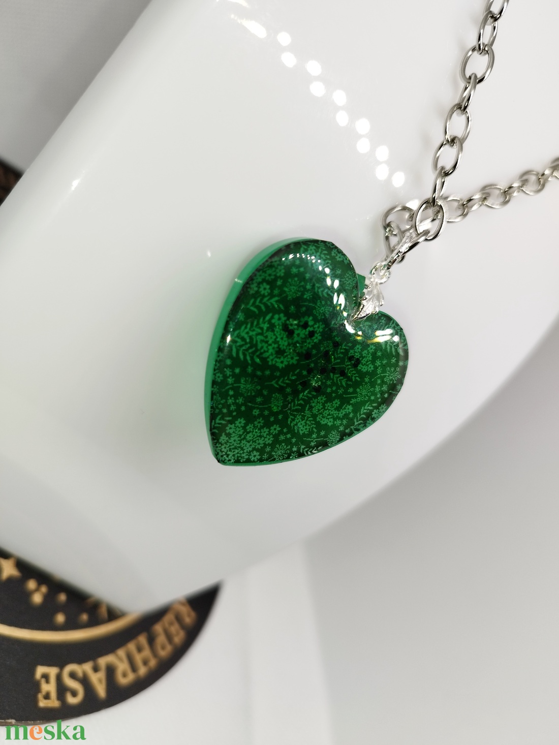 Smaragdzöld szív medálos nyaklánc  - ékszer - nyaklánc - medálos nyaklánc - Meska.hu