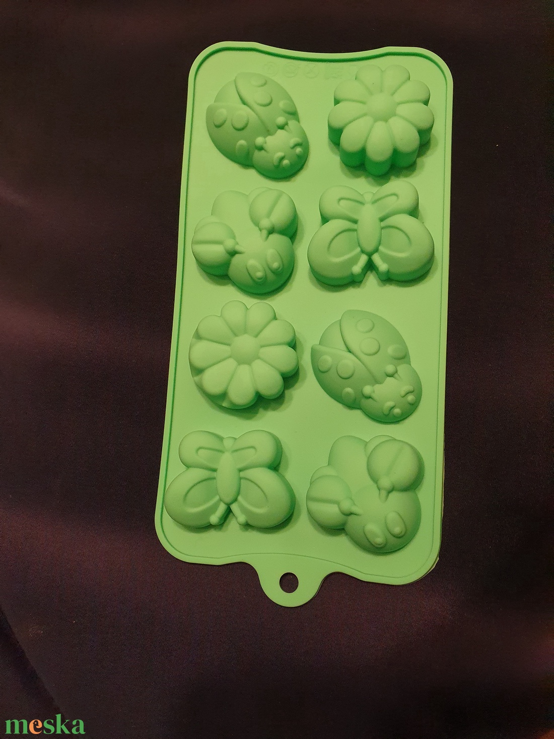 Virág és rovar alakú szilikon öntőforma - kellékek & szerszámok - vegyes alapanyag - szilikon öntőforma - Meska.hu Virág és rovar alakú szilikon öntőforma - kellékek & szerszámok - vegyes alapanyag - szilikon öntőforma - Meska.hu
