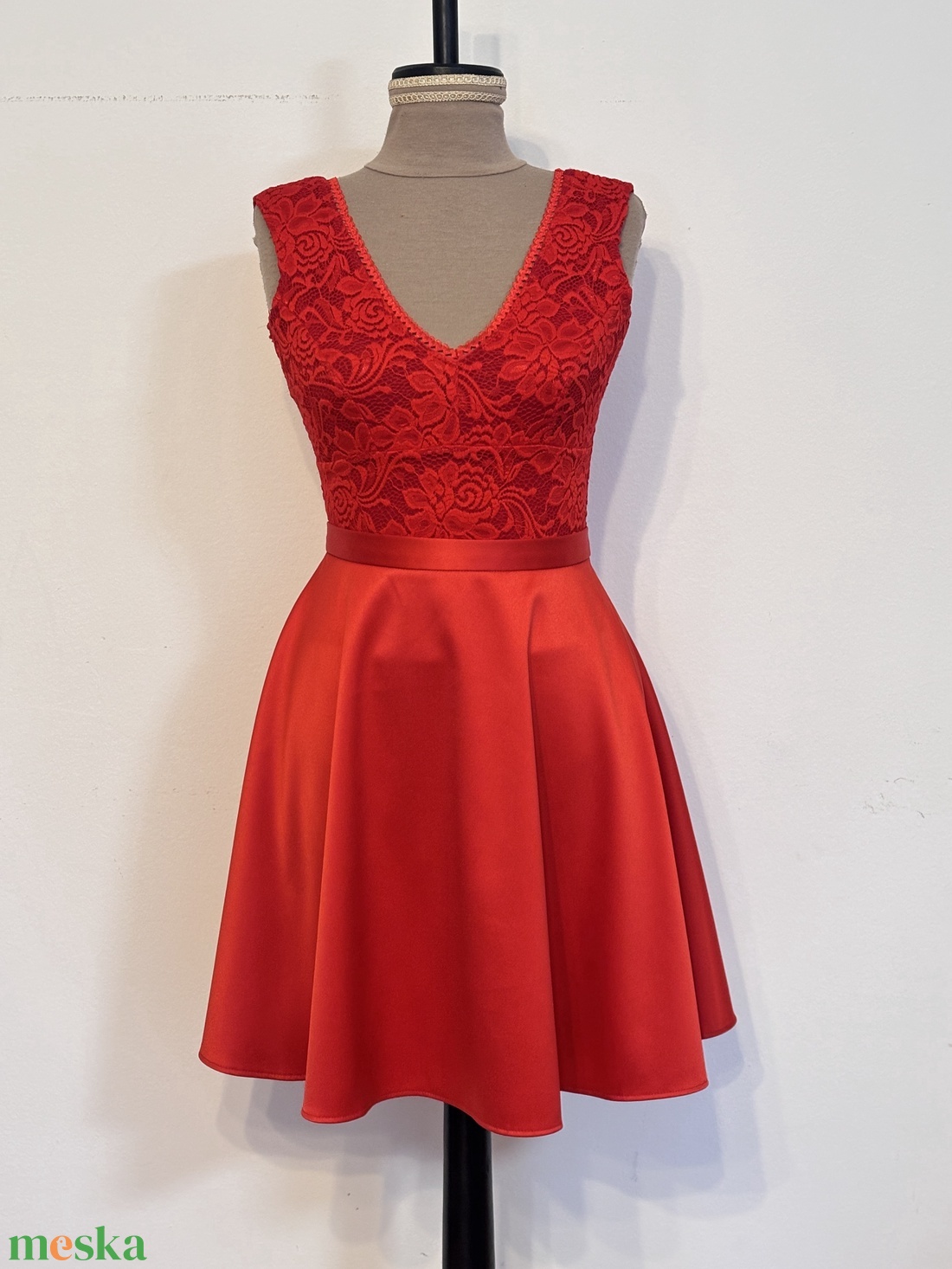 Piros csipkés menyecskeruha - esküvő - ruha - menyecske ruha - Meska.hu