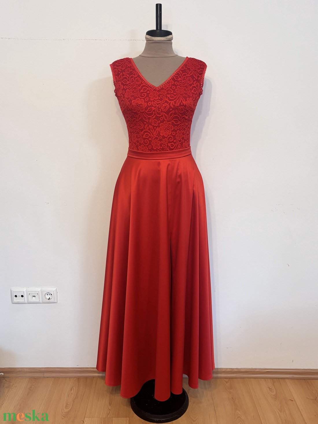 Piros csipkés menyecskeruha - esküvő - ruha - menyecske ruha - Meska.hu