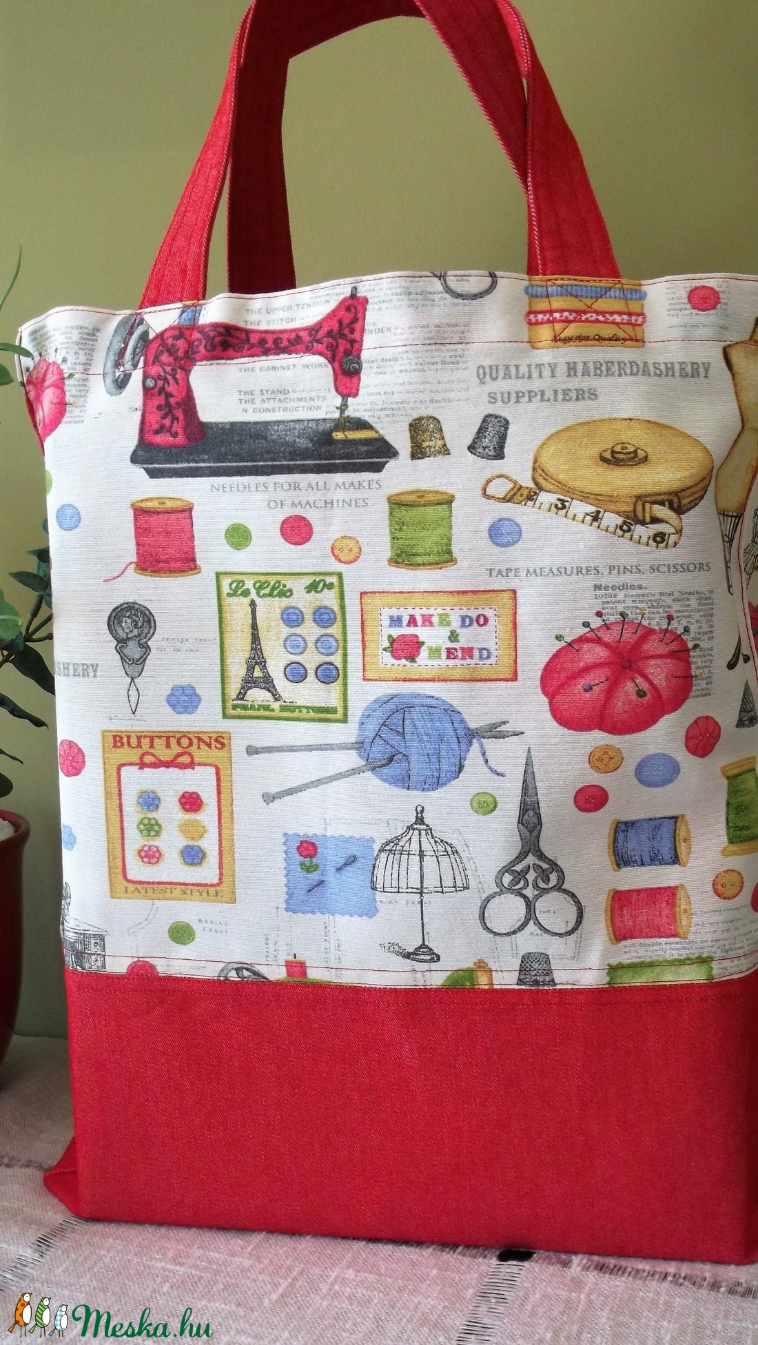 Textil bevásárlószatyor, varrógép mintával -  - Meska.hu