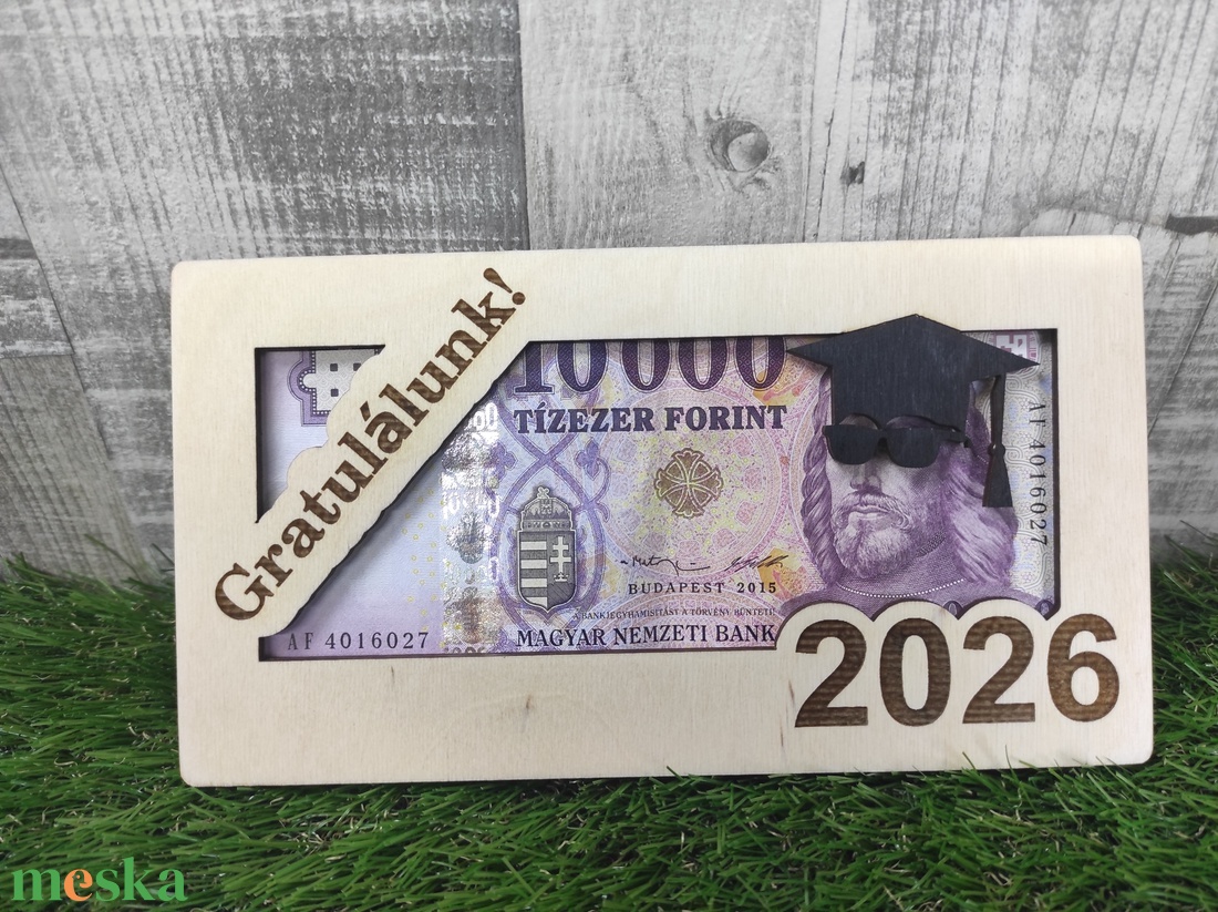 Vicces Ballagási Pénzátadó 10ezer Ft-hoz - otthon & életmód - papír, írószer - ajándékozás kellékei - pénzátadó doboz - Meska.hu