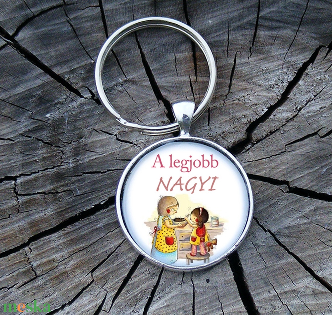 Üveglencsés fém kulcstartó- Legjobb Nagyi - táska & tok - kulcstartó & táskadísz - kulcstartó - Meska.hu