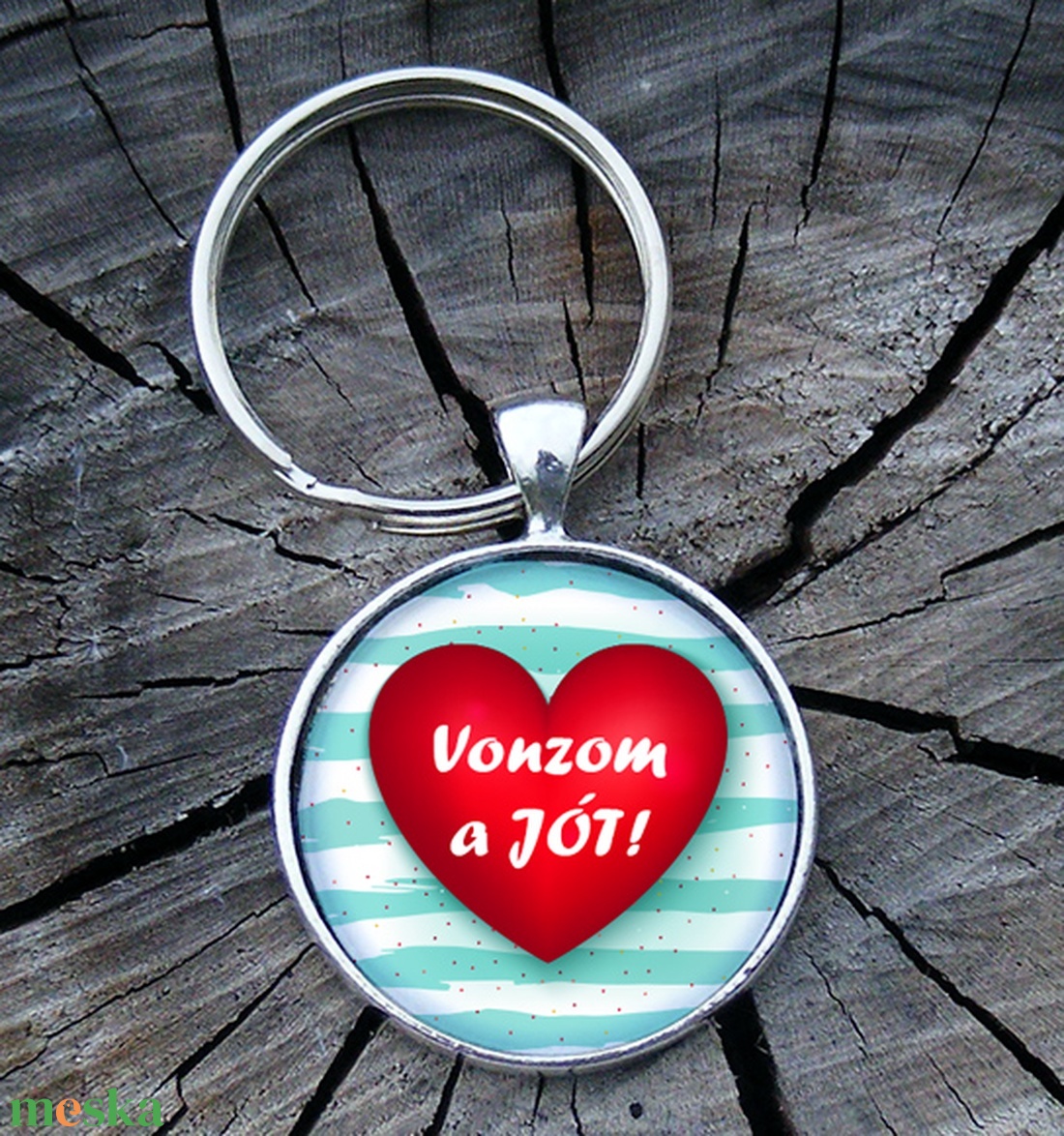 Üveglencsés fém kulcstartó- vonzom a jót - táska & tok - kulcstartó & táskadísz - kulcstartó - Meska.hu Üveglencsés fém kulcstartó- vonzom a jót - táska & tok - kulcstartó & táskadísz - kulcstartó - Meska.hu