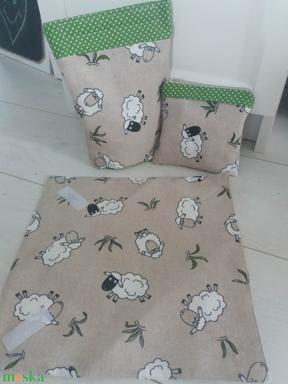 Bárányos uzsonnázó szett: zsák, szalvéta-terítő, keksztartó  - táska & tok - uzsonna- & ebéd tartó - szendvics csomagoló - Meska.hu