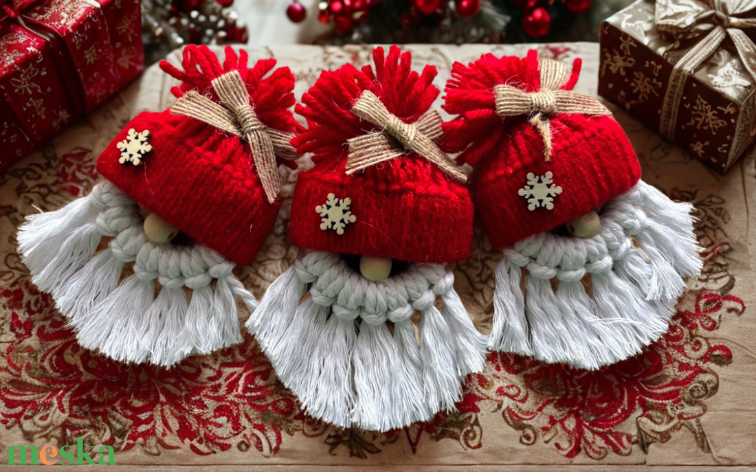 Makramé karácsonyi manók 3 db - otthon & életmód - dekoráció - manók - Meska.hu