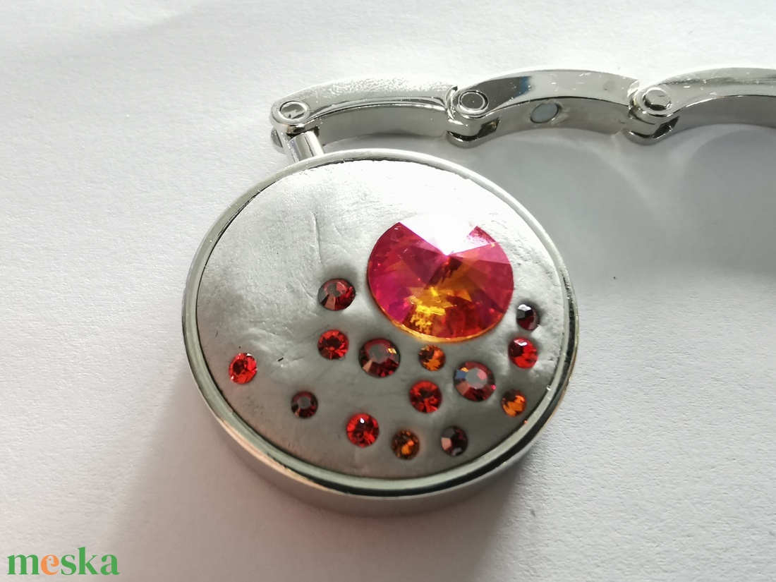 Swarovski kristályos táska akasztó! - táska & tok - kulcstartó & táskadísz - táskaakasztó - Meska.hu Swarovski kristályos táska akasztó! - táska & tok - kulcstartó & táskadísz - táskaakasztó - Meska.hu
