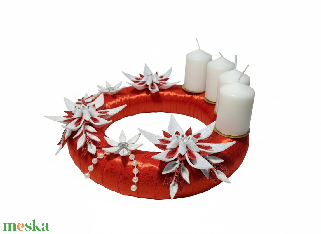 Adventi koszorú csillámos dekorgumi virágokkal, gyertyákkal.Piros-fehér - karácsony - adventi díszek - adventi koszorú - Meska.hu