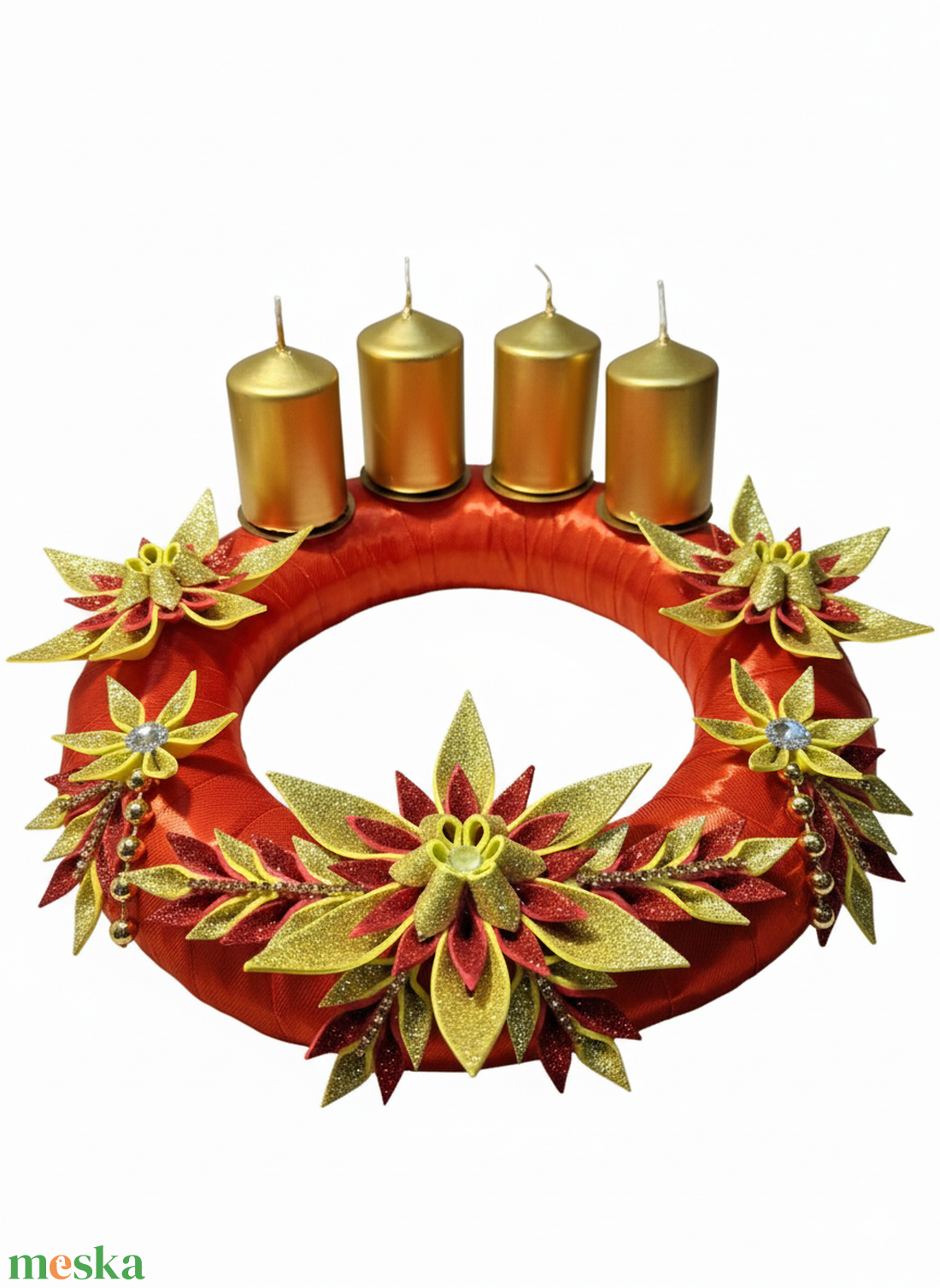 Adventi koszorú csillámos dekorgumi virágokkal, gyertyákkal.Piros-arany - karácsony - adventi díszek - adventi koszorú - Meska.hu