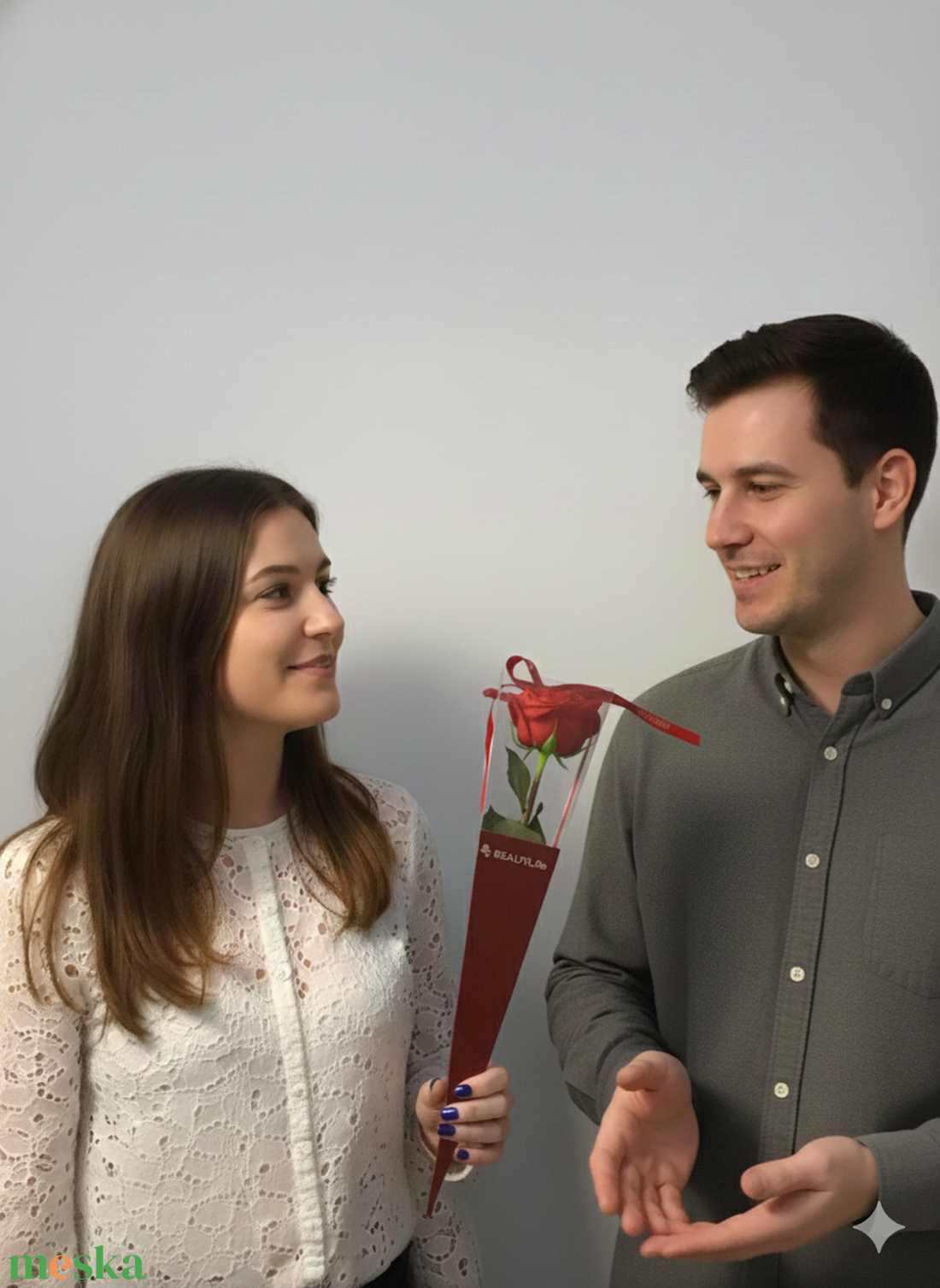 Szatén örökrózsa díszdobozban - otthon & életmód - virágdekoráció - virágok - szálas virág - Meska.hu