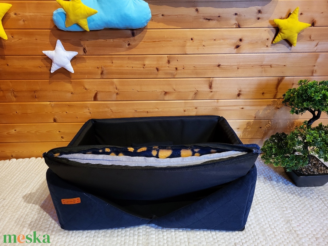 Lehúzható és mosható, vízálló kutyafekhely, kutyaágy - otthon & életmód - kisállatoknak - kutyáknak - kutya fekhelyek, házak - Meska.hu