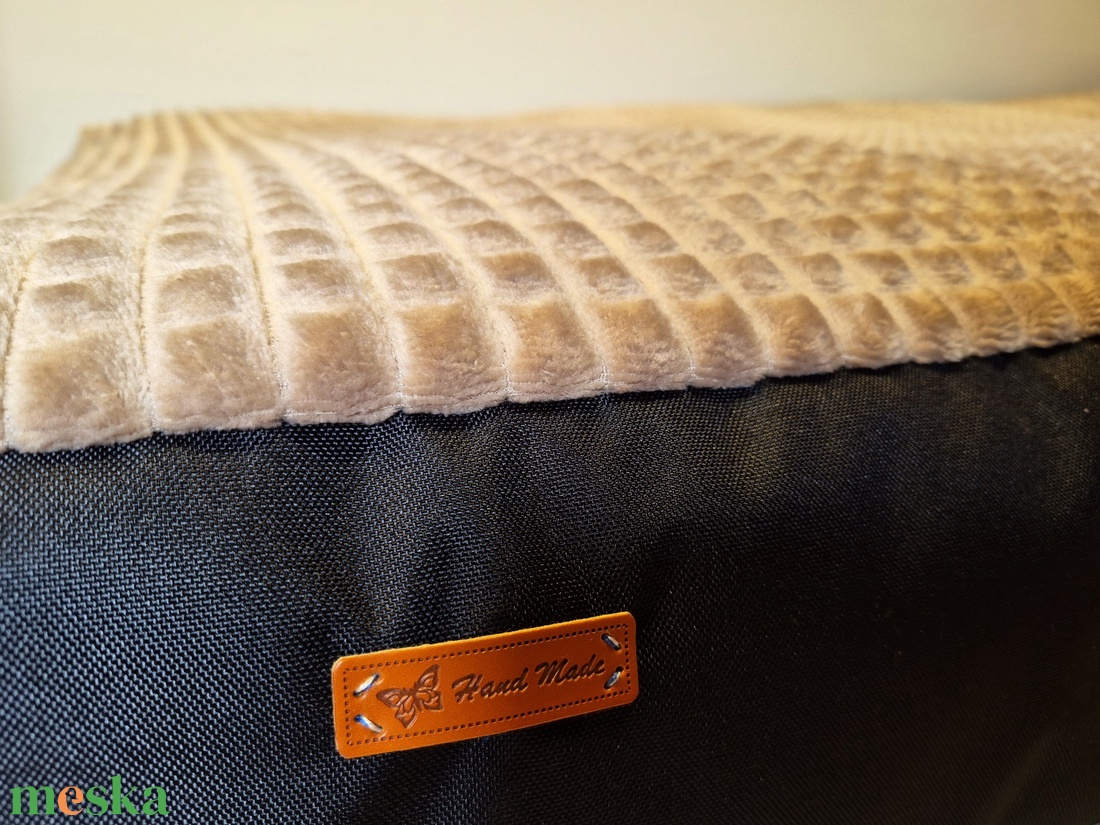 XL-es lehúzható és mosható kutyafekhely, kutyaágy - otthon & életmód - kisállatoknak - kutyáknak - kutya fekhelyek, házak - Meska.hu