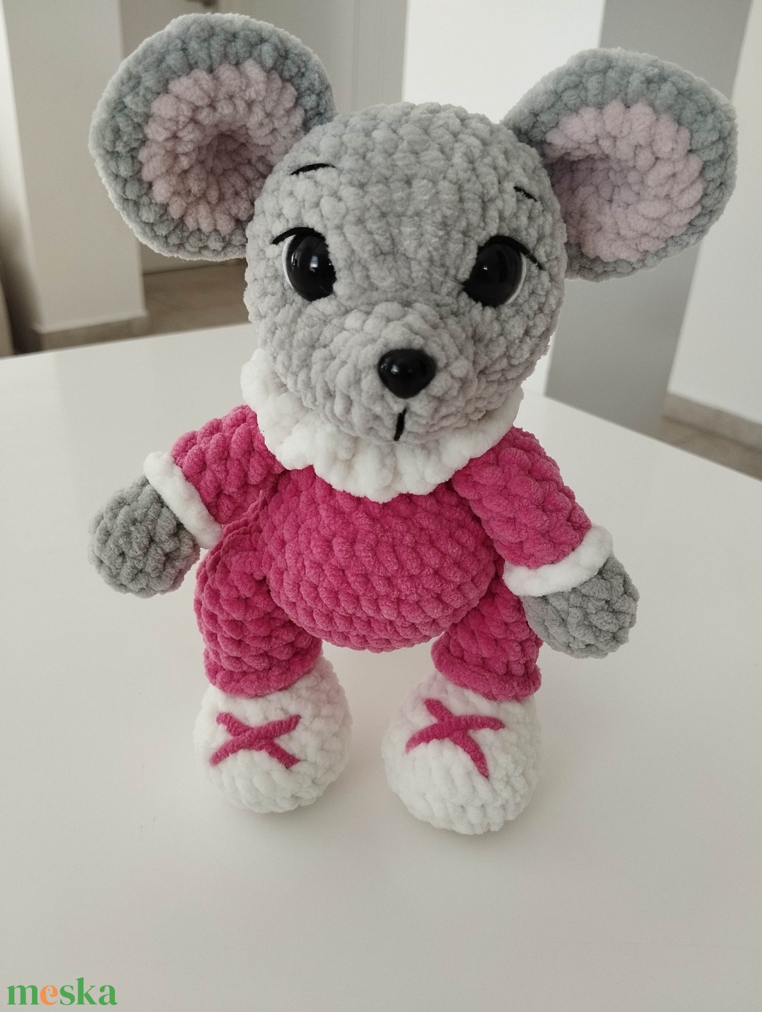 Horgolt lány kiseg�r  - játék & sport - plüssállat & játékfigura - más figura - Meska.hu