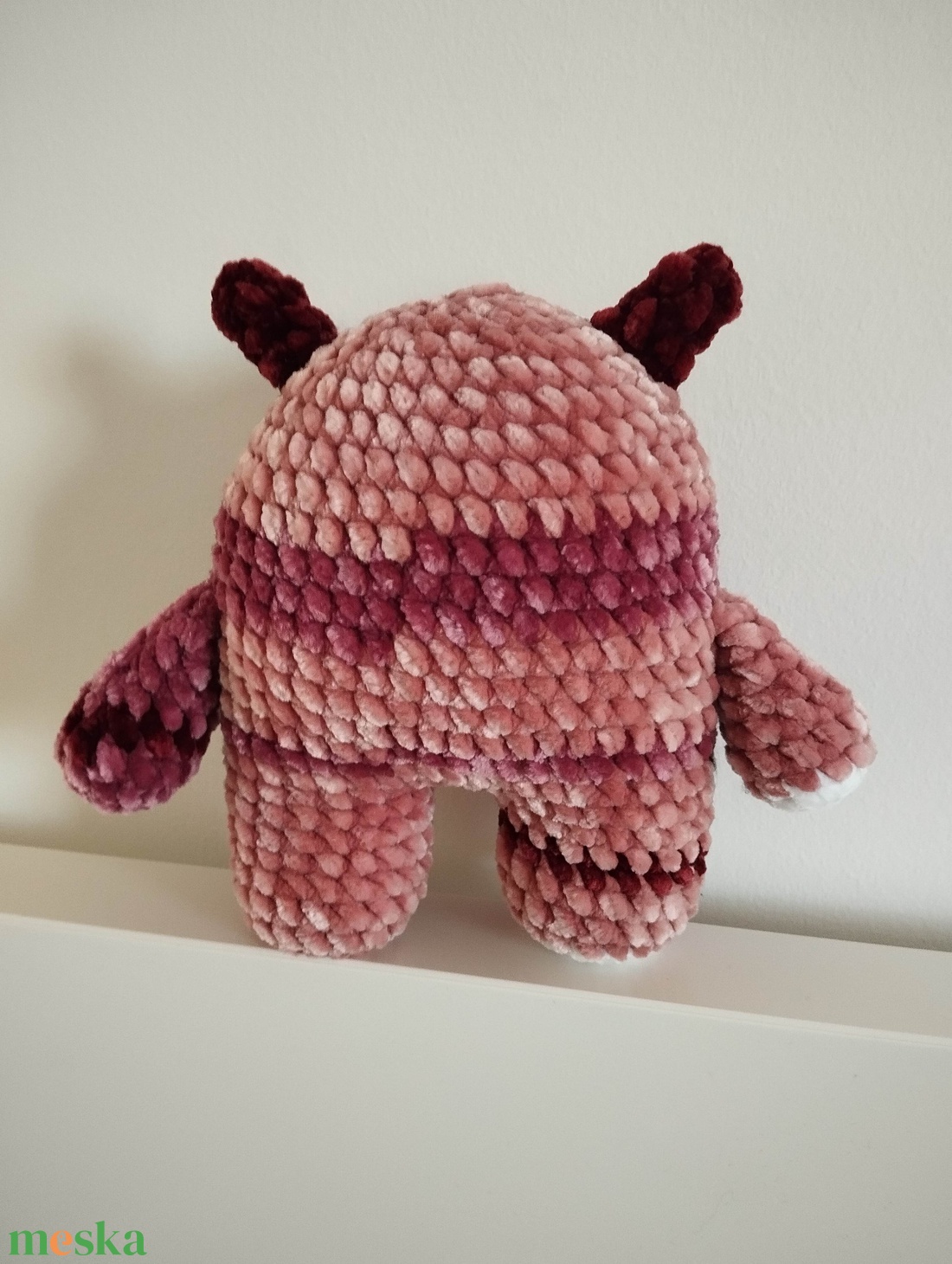 Horgolt rózsaszín szörnyike - játék & sport - plüssállat & játékfigura - szörnyike - Meska.hu