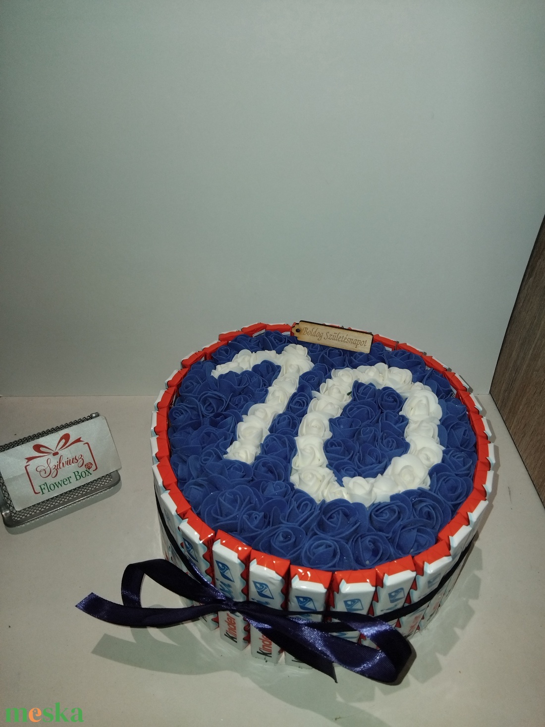 Számos habrózsavirágbox csokival - otthon & életmód - dekoráció - virágdísz és tartó - virágbox, virágdoboz - Meska.hu