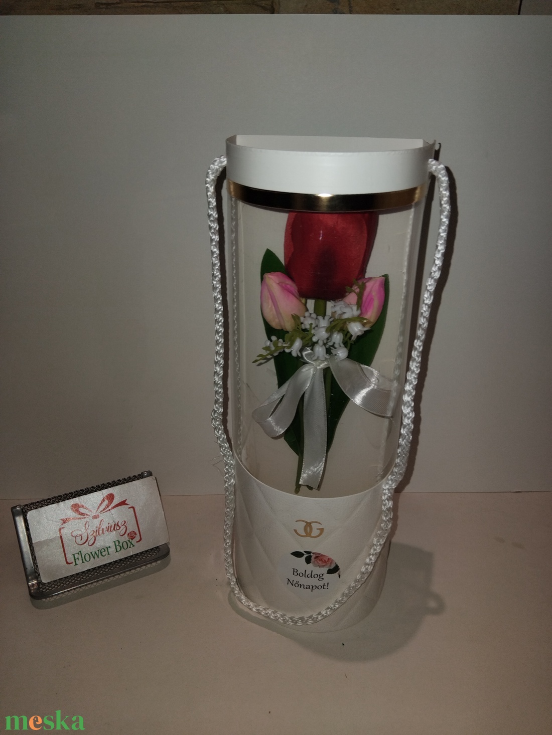 Tulipánok virágtáskában - Fehér - otthon & életmód - dekoráció - asztal és polc dekoráció - asztaldísz - Meska.hu Tulipánok virágtáskában - Fehér - otthon & életmód - dekoráció - asztal és polc dekoráció - asztaldísz - Meska.hu