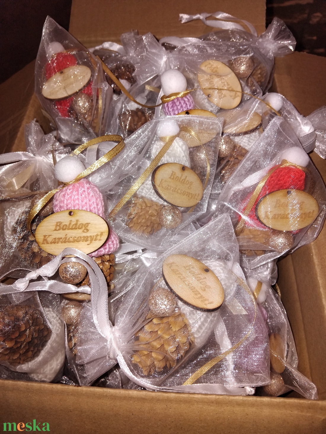 Karácsonyi Tobozmanó - karácsony - karácsonyi lakásdekoráció - karácsonyfadíszek - Meska.hu