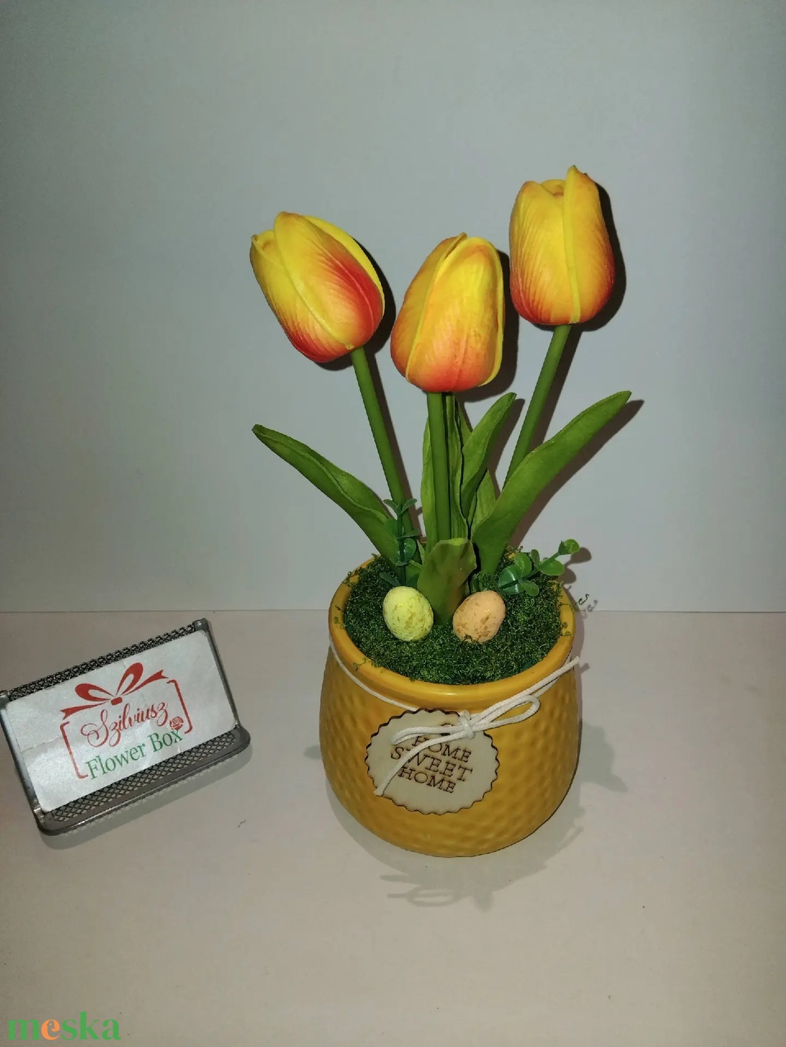 Narancssárga RealTouch tulipánok napsárga kaspóban - otthon & életmód - dekoráció - asztal és polc dekoráció - asztaldísz - Meska.hu