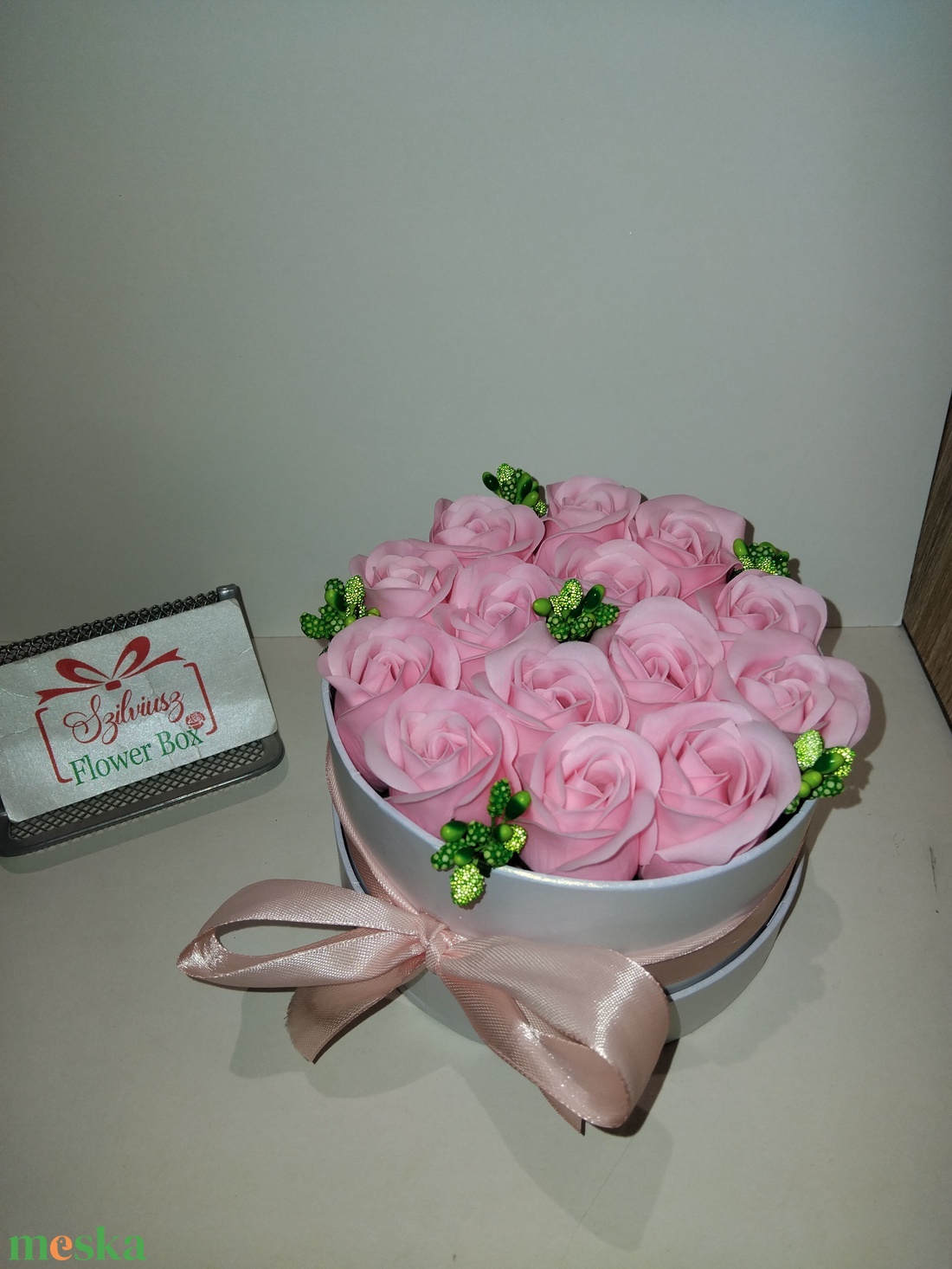 Rózsaszín szappanrózsabox - otthon & életmód - dekoráció - asztal és polc dekoráció - asztaldísz - Meska.hu