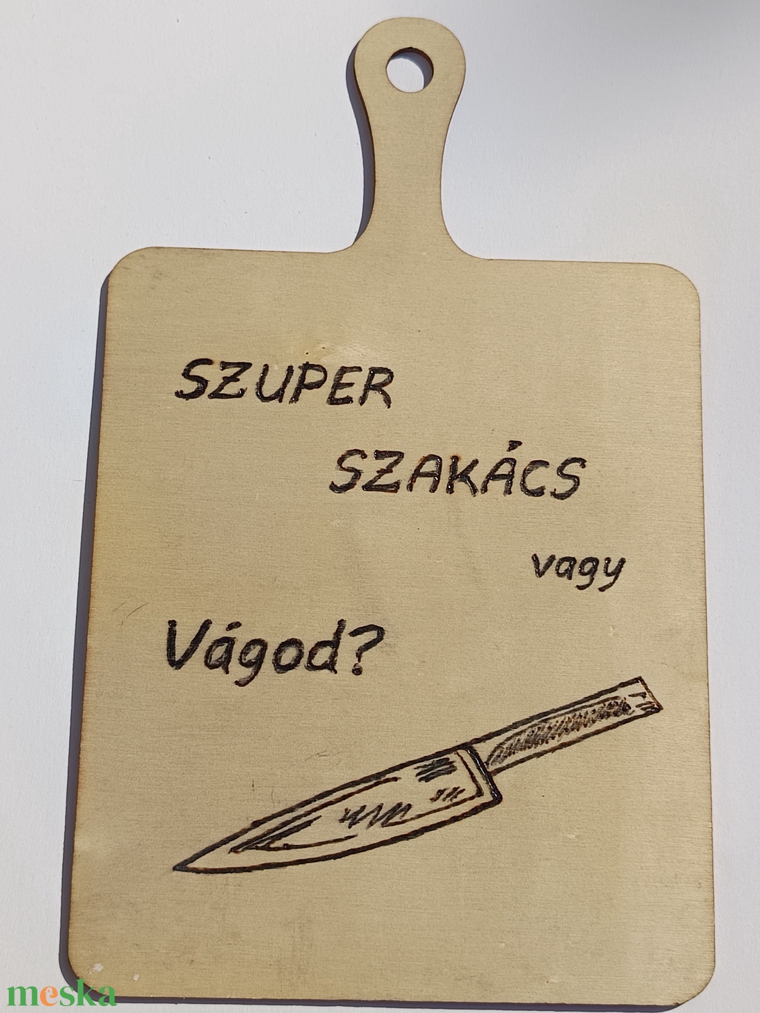 Egyedi vágó deszka - otthon & életmód - konyhafelszerelés, tálalás - konyhai tárolás - méz & vajtartó - Meska.hu Egyedi vágó deszka - otthon & életmód - konyhafelszerelés, tálalás - konyhai tárolás - méz & vajtartó - Meska.hu