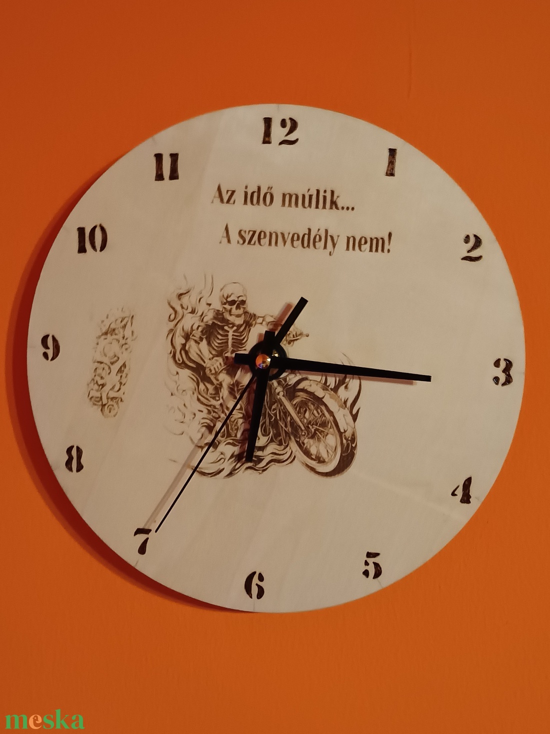 Lézergravírozott falióra 25 cm  - otthon & életmód - dekoráció - fali és függő dekoráció - falióra & óra - Meska.hu