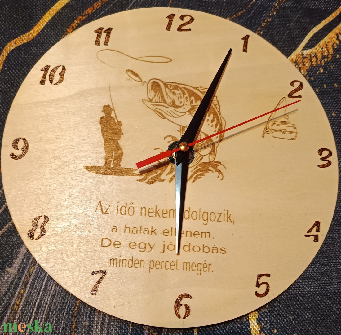 Lézergravírozott falióra 25 cm átmérőjű  - otthon & életmód - dekoráció - fali és függő dekoráció - falióra & óra - Meska.hu