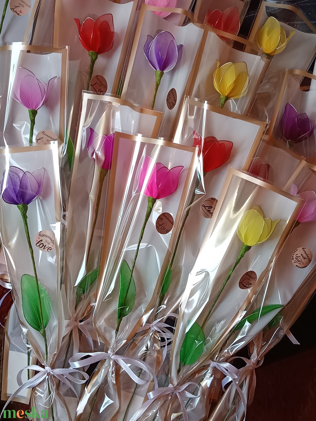 Sz�las tulipán,harisnyavir�g  - otthon & életmód - dekoráció - asztal és polc dekoráció - asztaldísz - Meska.hu