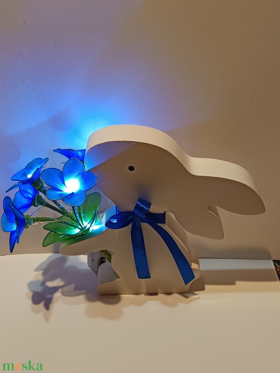 Ledes harisnyavir�g nyuszi kaspoban  - otthon & életmód - virágdekoráció - virágdíszek - asztali virágdísz - Meska.hu