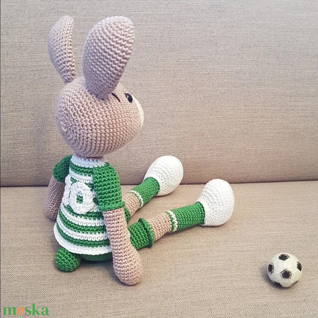 Focis nyuszi, horgolt amigurumi állatfigura - játék & sport - plüssállat & játékfigura - nyuszi - Meska.hu Focis nyuszi, horgolt amigurumi állatfigura - játék & sport - plüssállat & játékfigura - nyuszi - Meska.hu