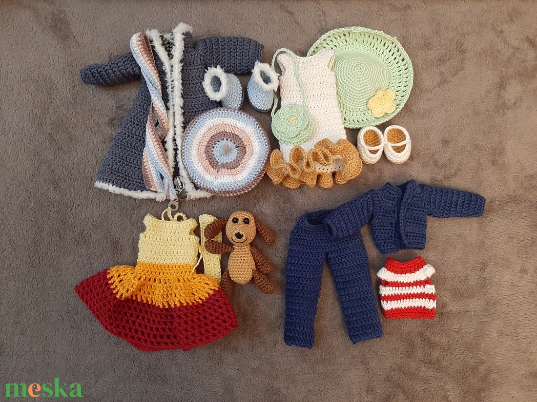4 évszakos ruhacsomag horgolt játékbaba - játék & sport - baba & babaház - öltöztethető baba - Meska.hu 4 évszakos ruhacsomag horgolt játékbaba - játék & sport - baba & babaház - öltöztethető baba - Meska.hu