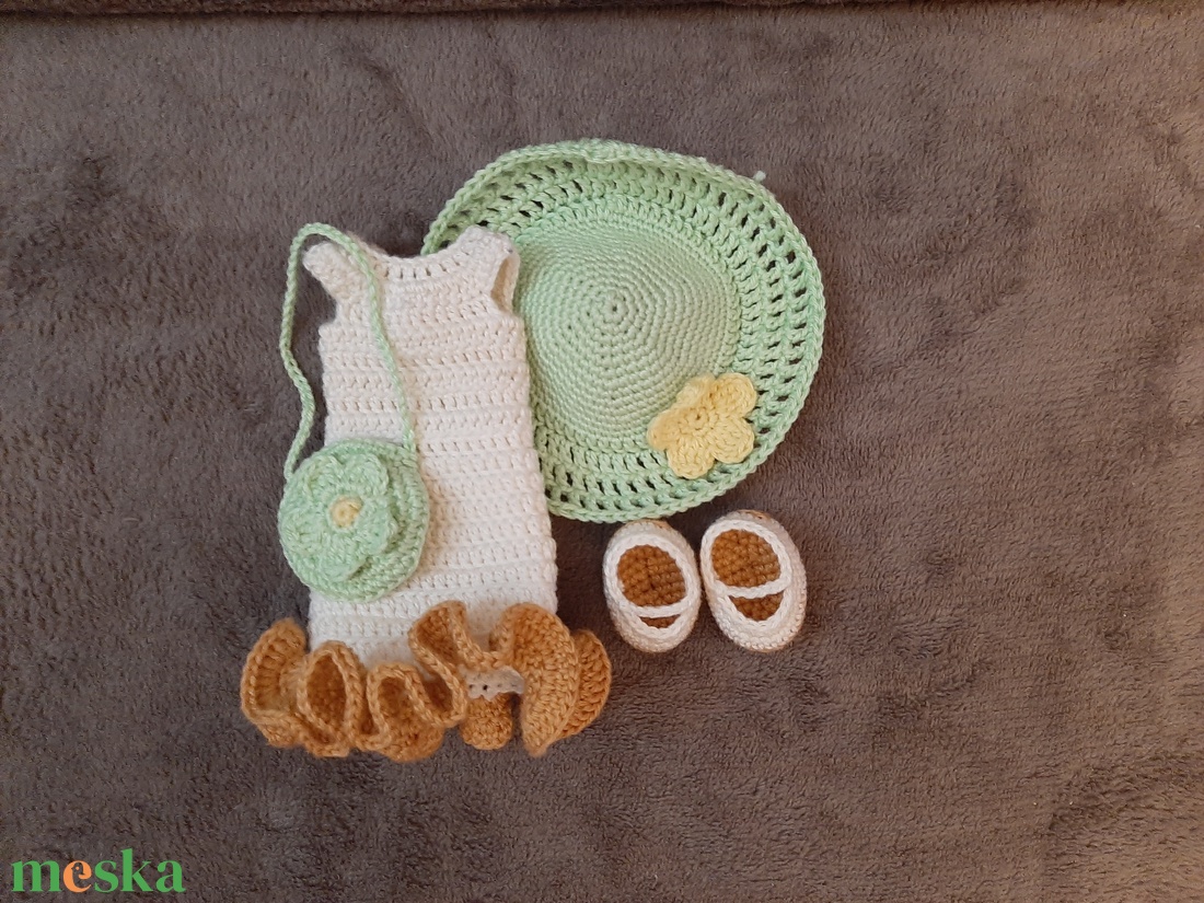4 évszakos ruhacsomag horgolt játékbaba - játék & sport - baba & babaház - öltöztethető baba - Meska.hu 4 évszakos ruhacsomag horgolt játékbaba - játék & sport - baba & babaház - öltöztethető baba - Meska.hu