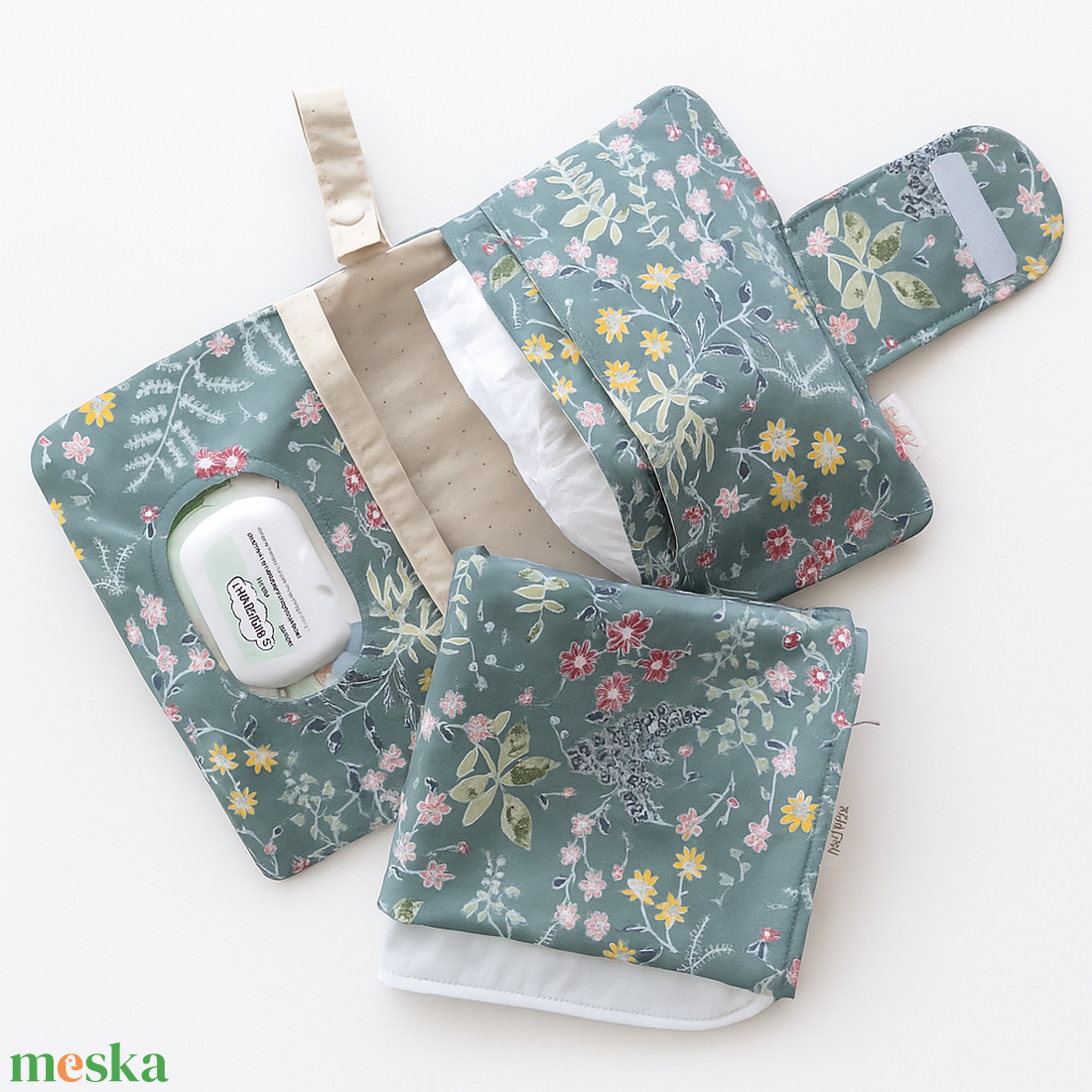 Pelenkatartó/pelenkázó neszeszer vízhatlan alátéttel - táska & tok - pelenkatáska - pelenkatartó tok - Meska.hu