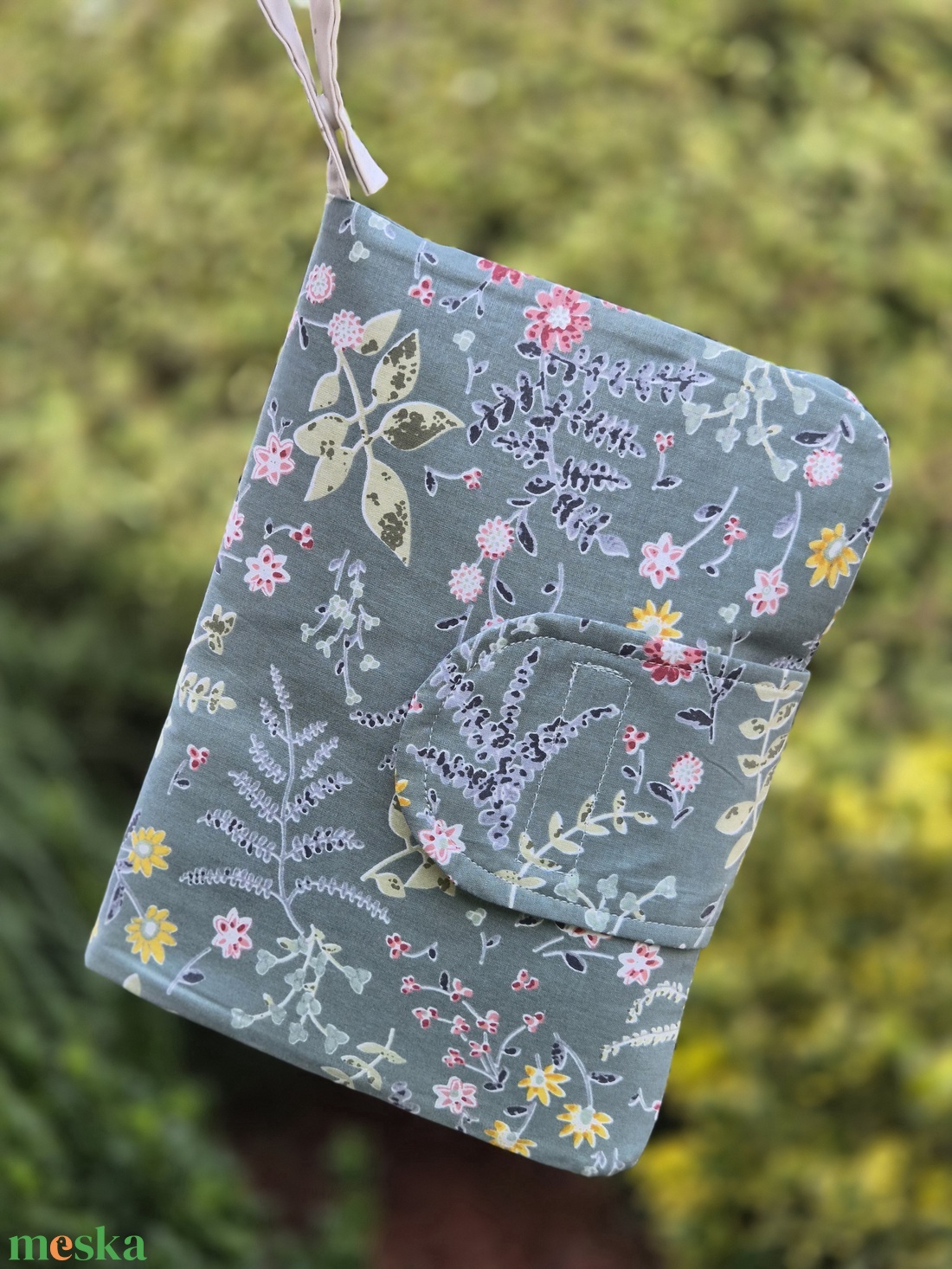 Pelenkatartó/pelenkázó neszeszer vízhatlan alátéttel - táska & tok - pelenkatáska - pelenkatartó tok - Meska.hu