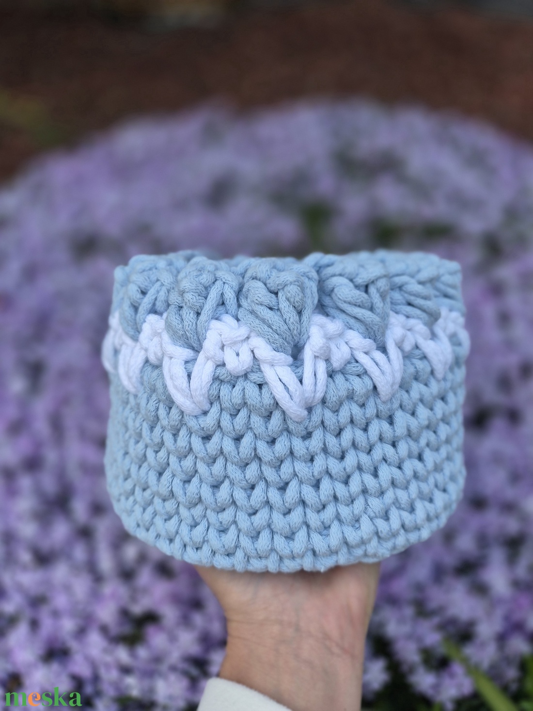 Horgolt tulipános kosár - otthon & életmód - tárolás & rendszerezés - tárolókosár - Meska.hu