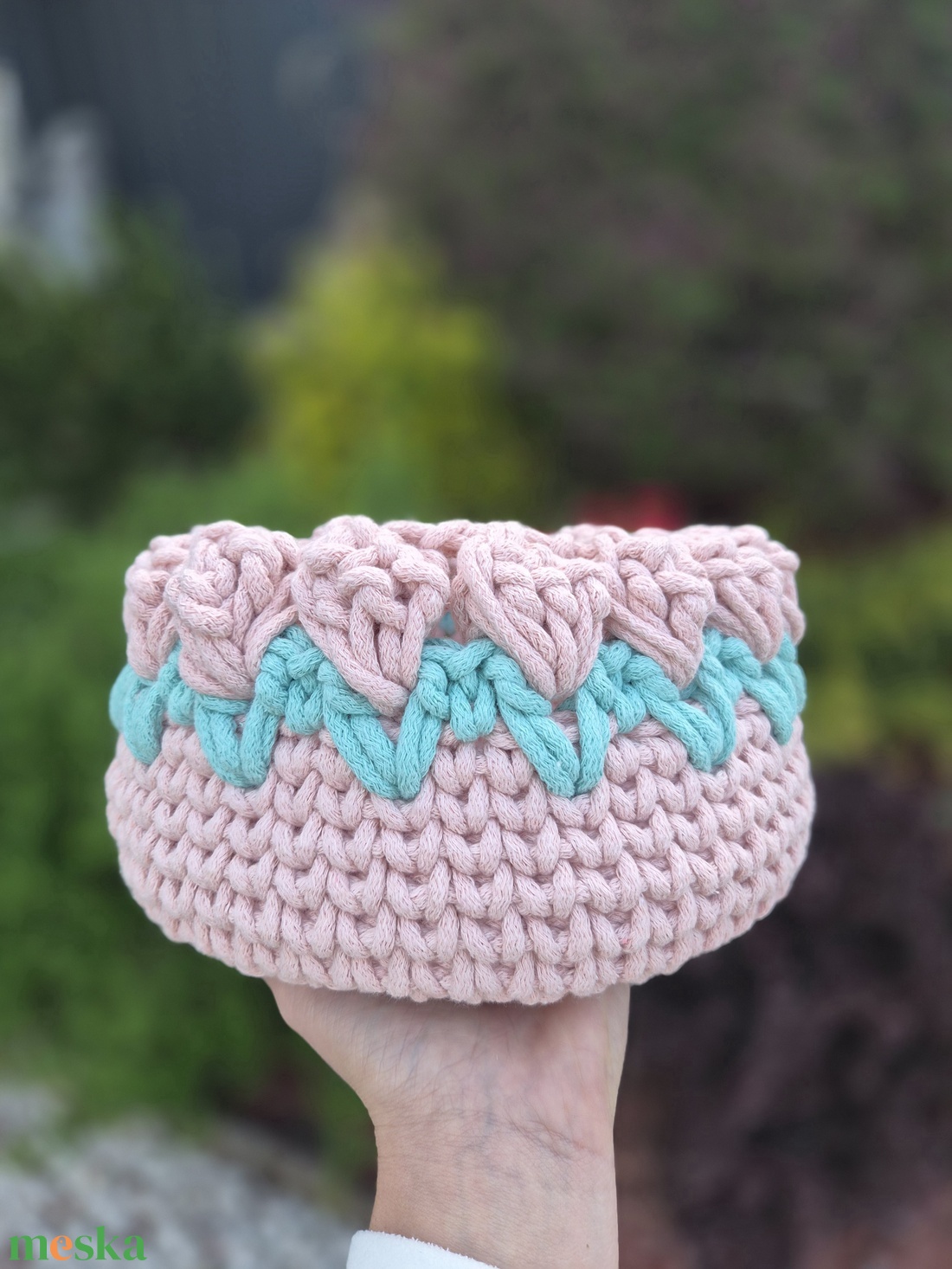 Horgolt tulipános kosár - otthon & életmód - tárolás & rendszerezés - tárolókosár - Meska.hu