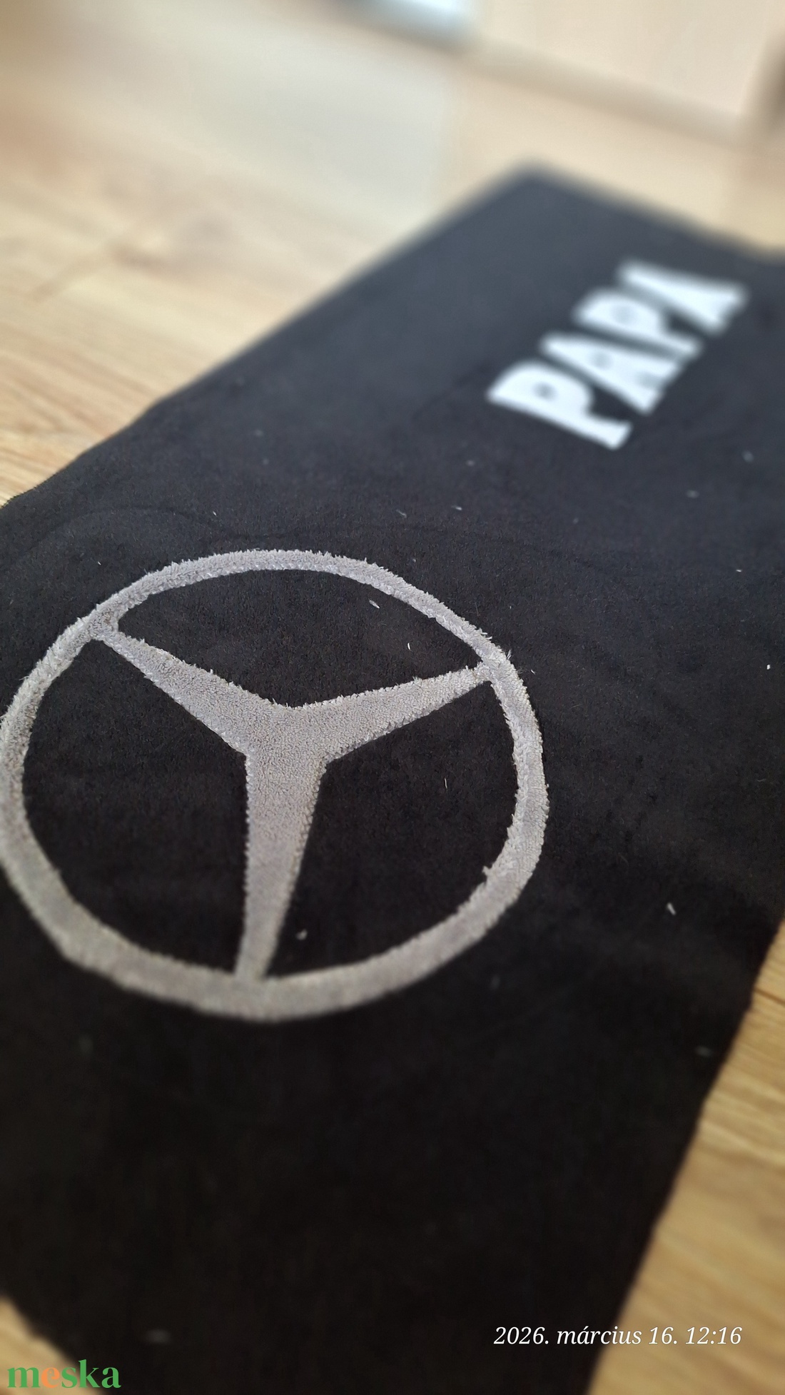 Mercedes párna - otthon & életmód - lakástextil - párna & párnahuzat - díszpárna (belsővel együtt) - Meska.hu