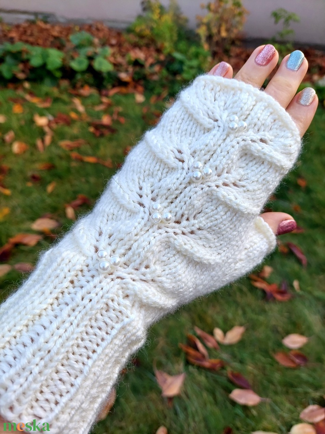 Gyöngyös ujj nélküli kötött kesztyű - ruha & divat - sál, sapka, kendő - kesztyű - Meska.hu
