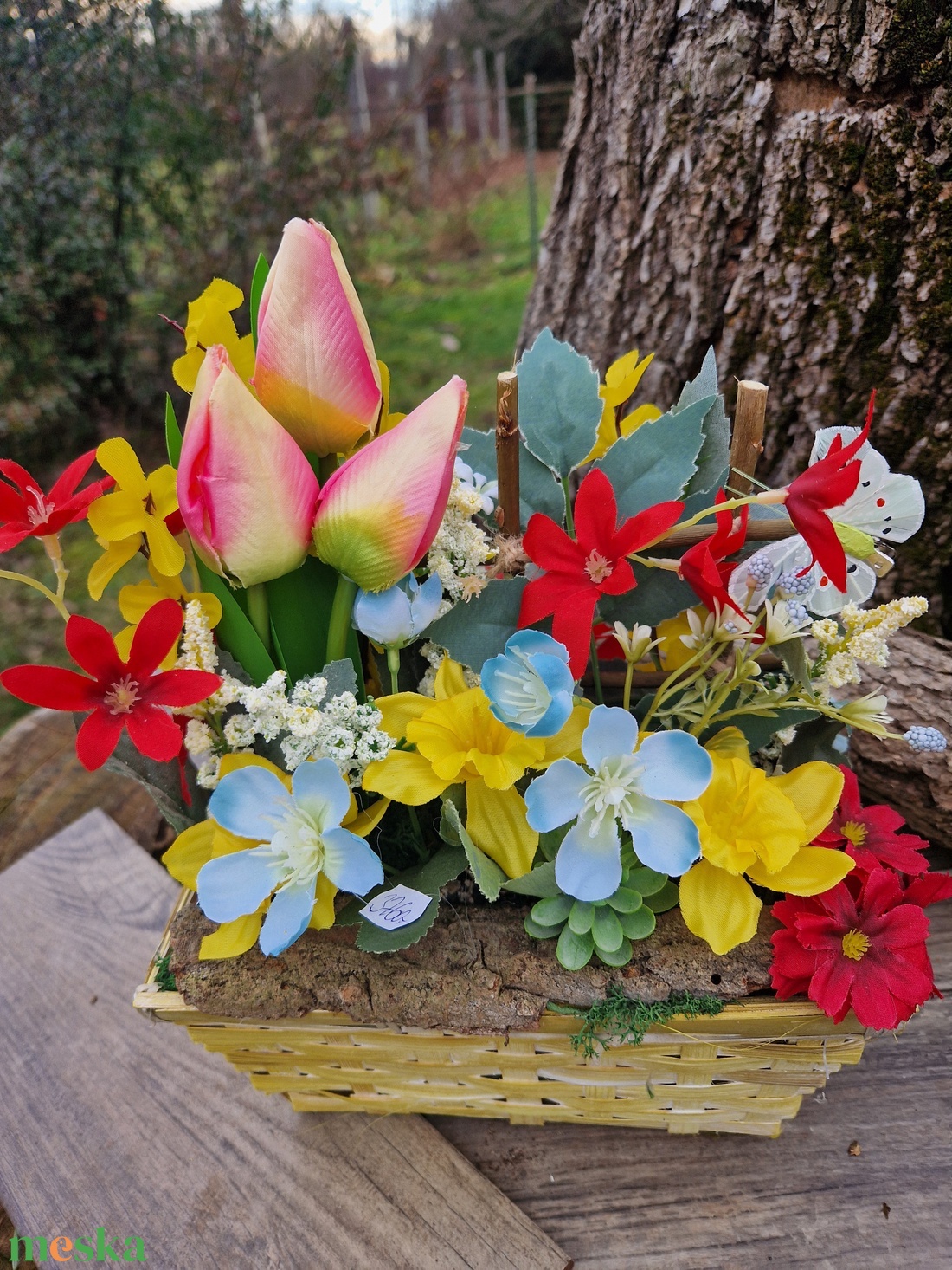 Tulipános kert pillangóval - otthon & életmód - dekoráció - asztal és polc dekoráció - asztaldísz - Meska.hu