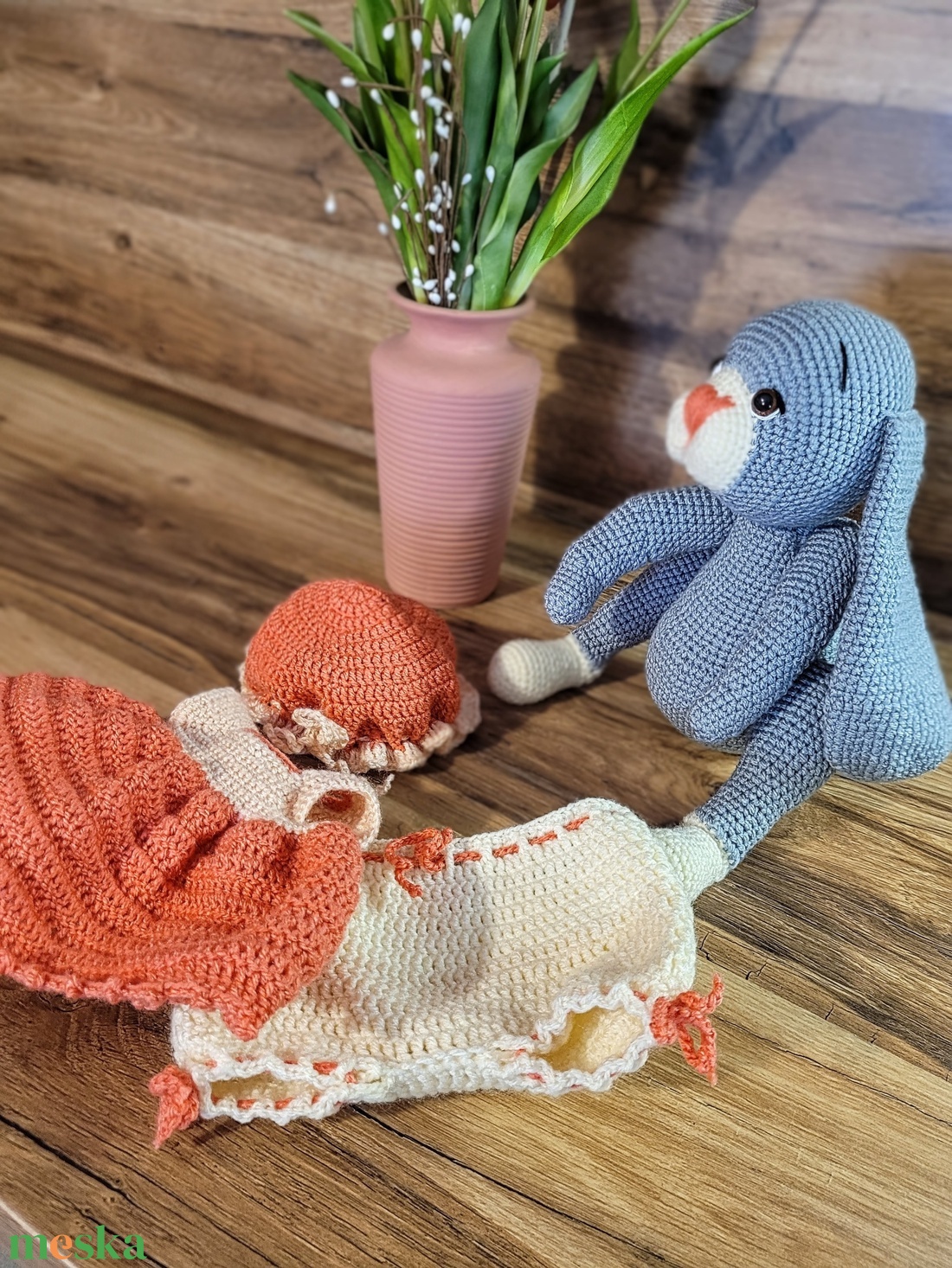 Horgolt nyuszi baba - baba - mama - baba játékok - csörgő - Meska.hu