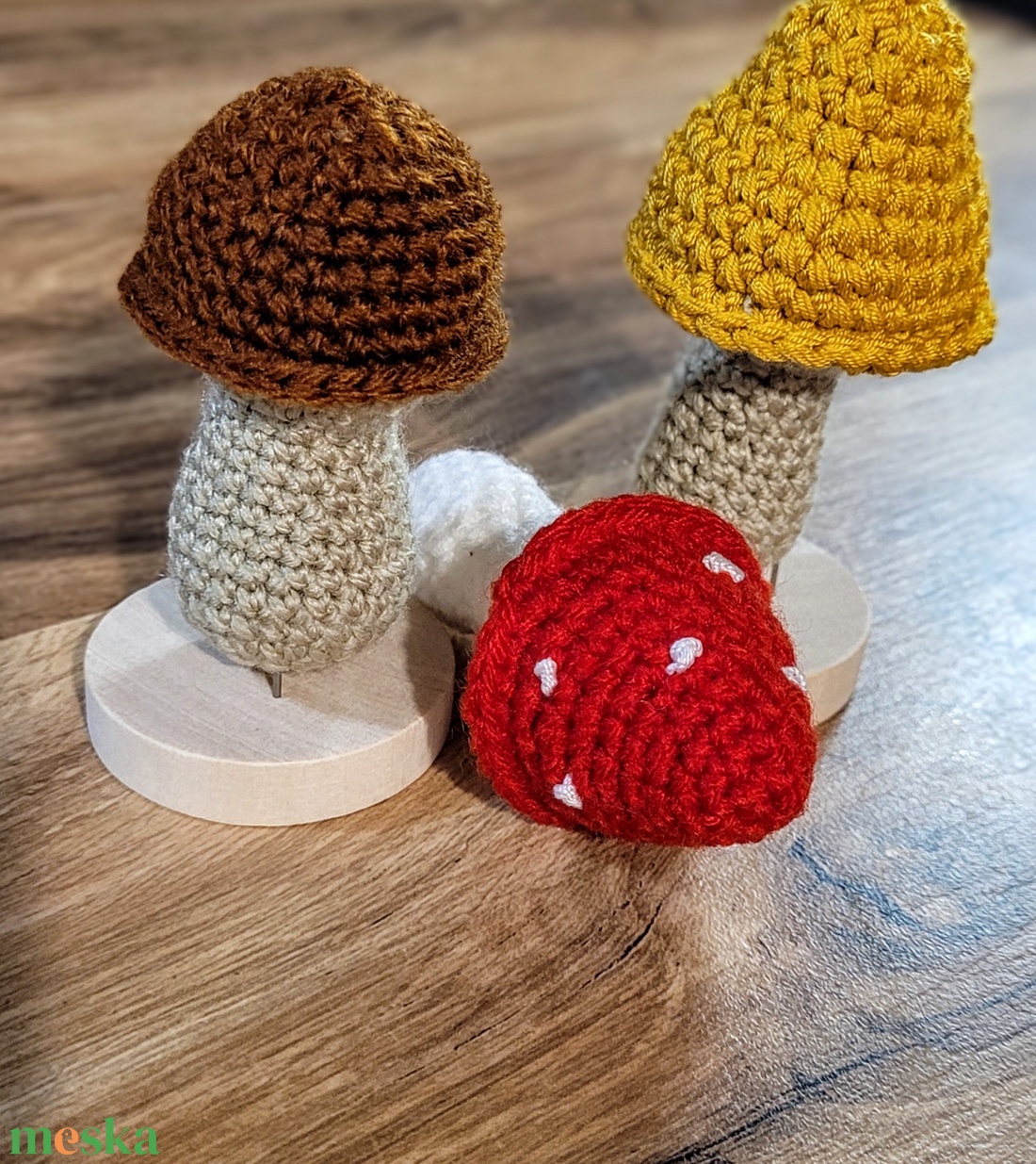Horgolt gomba - baba - mama - babaszoba dekoráció - baba névtábla - Meska.hu