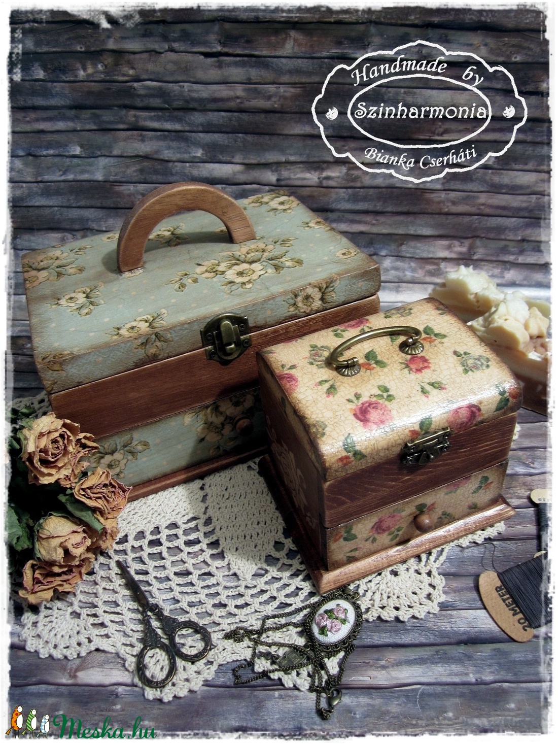 Fehér Szellőrózsák ládika - vintage ajándék / fiókos ékszertartó / emlék / tároló doboz / ballagás -  - Meska.hu