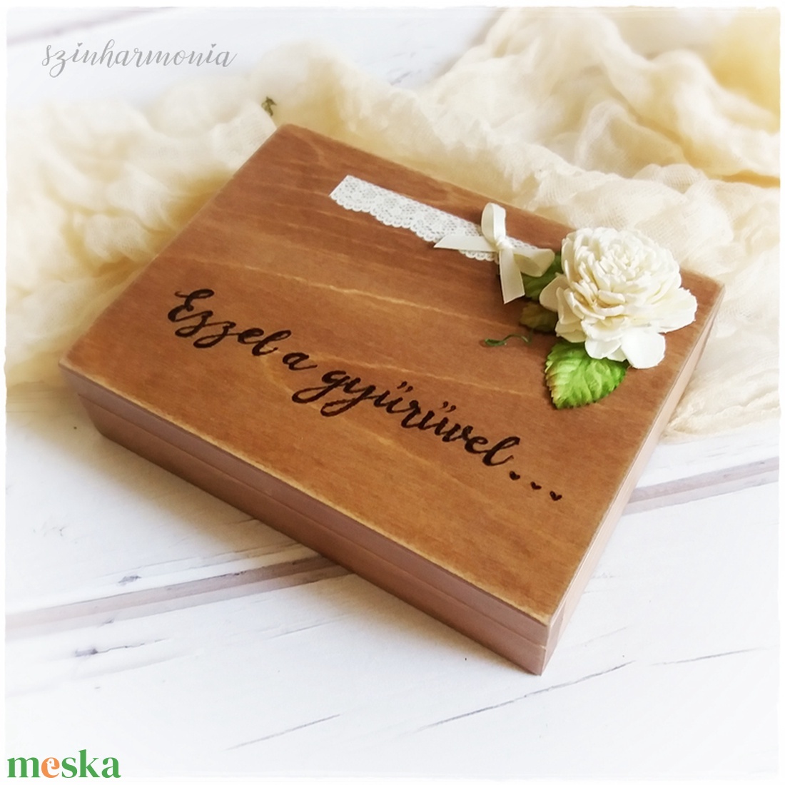 Barna gyűrűtartó doboz mohaággyal  - esküvő - kiegészítők - gyűrűtartó & gyűrűpárna - Meska.hu