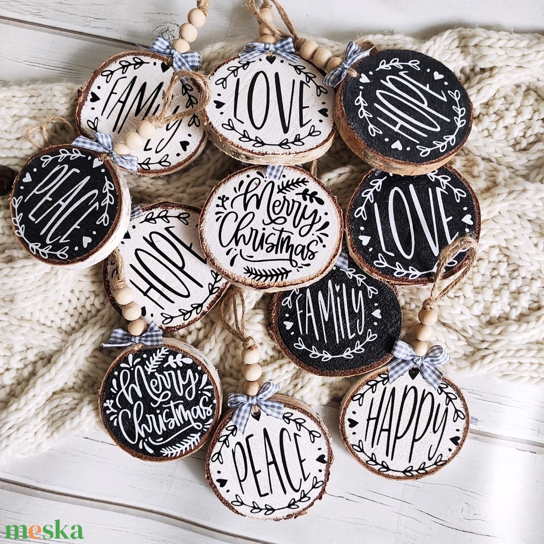 Karácsonyfadíszek csomagban - Fekete és fehér - karácsony - karácsonyi lakásdekoráció - karácsonyfadíszek - Meska.hu