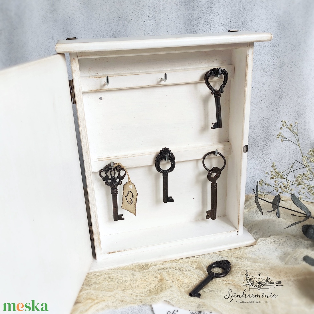 Kulcstartó szekrény - Jókívánság - otthon & életmód - dekoráció - fali és függő dekoráció - fali kulcstartó - Meska.hu