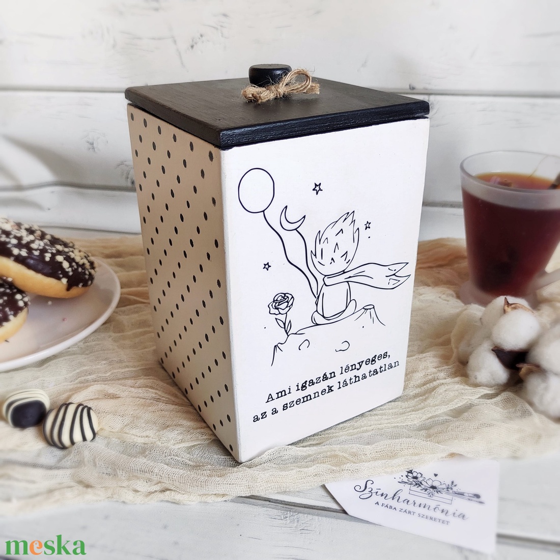 Fa tároló tetővel (kisebb) - Kis herceg - otthon & életmód - konyhafelszerelés, tálalás - konyhai tárolás - fűszertartó - Meska.hu Fa tároló tetővel (kisebb) - Kis herceg - otthon & életmód - konyhafelszerelés, tálalás - konyhai tárolás - fűszertartó - Meska.hu