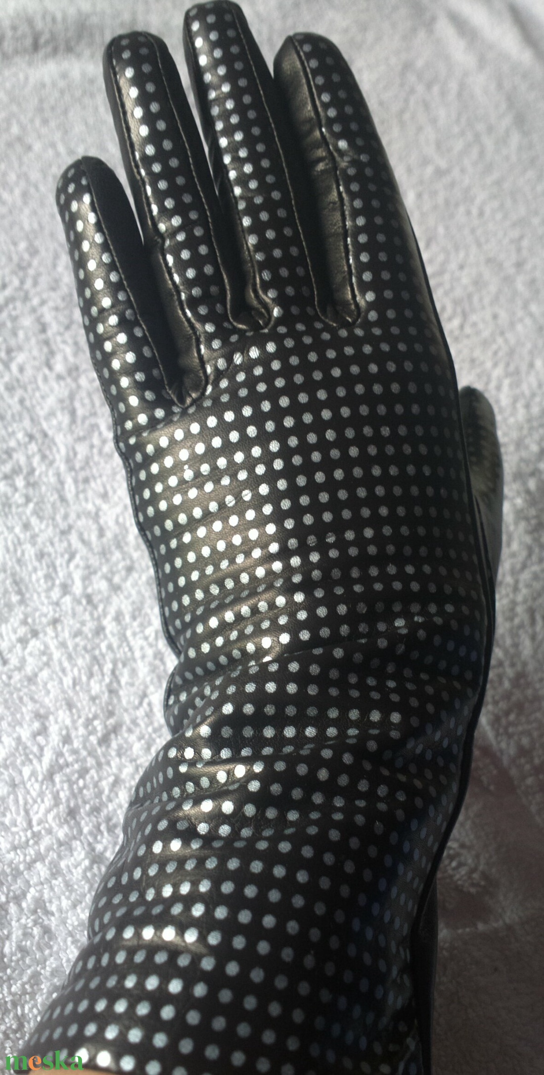 Fehér pöttyös  - ruha & divat - sál, sapka, kendő - kesztyű - Meska.hu