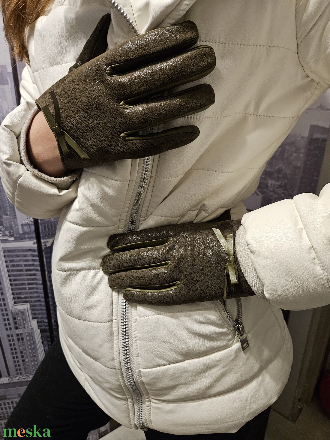 Oliva zöld-mintás autós - ruha & divat - sál, sapka, kendő - kesztyű - Meska.hu